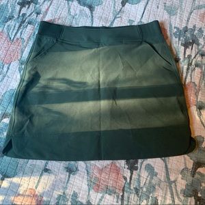 NWOT SKORT